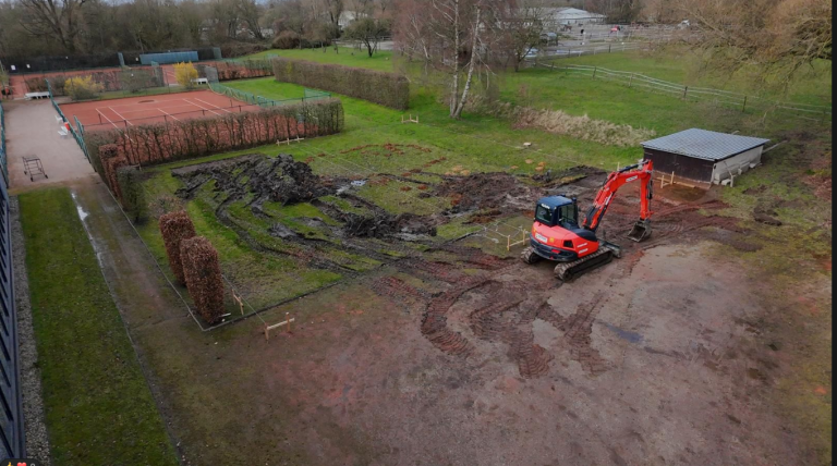 Baubeginn für die Padeltennis-Courts